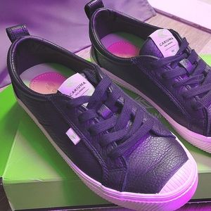 WOMENS CARIUMA OCA LOW Leather sneaker Size 8.5